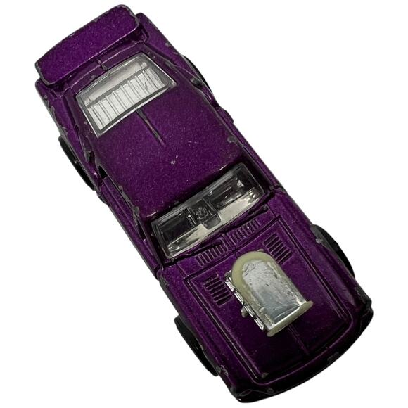 Custom Purple Die-Cast Muscle Car with Blown Engine – Collector’s Toy - Picture 5 of 8